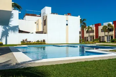 Piscina en o cerca de Family House with Pool 10 min airport