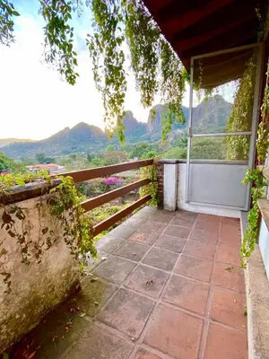 Vista general de una montaña o vista desde la casa o chalet