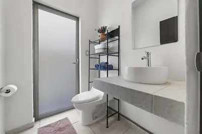 Un baño de Family House Pool & Lake view 4 Bedrooms