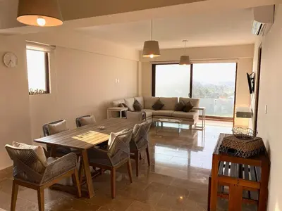Zona de estar de Vista al Mar en 6to piso con 3 albercas 4camas y Gym