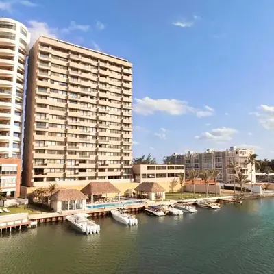 Vista al Mar en 6to piso con 3 albercas 4camas y Gym