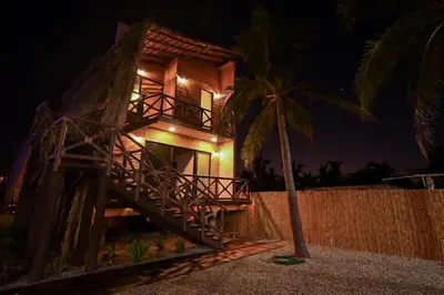 Un balcón o terraza de Norock Club and Beach