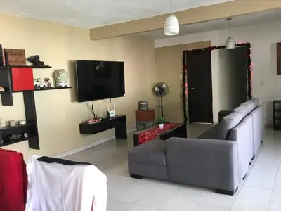 Una televisión o centro de entretenimiento en Diversion descanso y desconexion de la rutina en este oasis privado