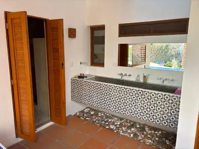 Un baño de Casa nueva en Lomas de Cocoyoc, alberca climatizada, PET friendly