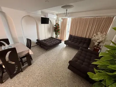 Zona de estar de PH vista a la bahía