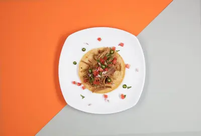 Comida en o cerca de este hotel