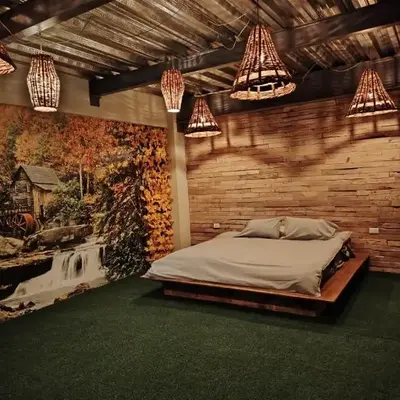 Camping con jacuzzi en la ciudad