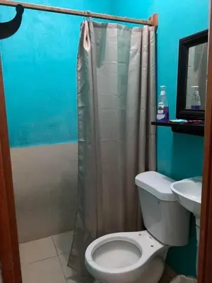 Un baño de Hotel Pink TH