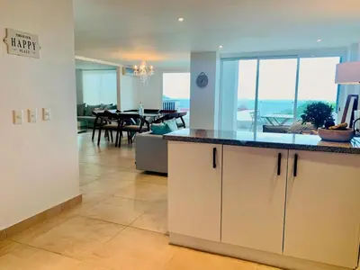 Una cocina o zona de cocina en The Best View in Brisas Marques