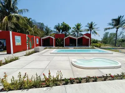Piscina en o cerca de Cabañas El Amanecer de AYUTA