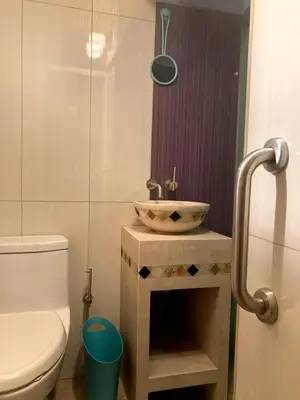 Un baño de Mini suite in excellent location!