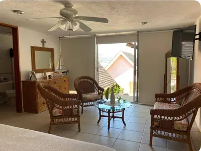 Zona de estar de House on the shore of the lake
