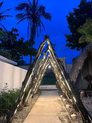 Jardín al aire libre en Tribu Tipis & Surf