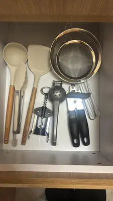 Una cocina o zona de cocina en Habitacion Amarilla