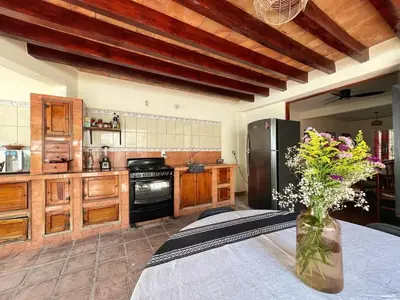 Una cocina o zona de cocina en Casa Sarvelia, Punta Zicatela