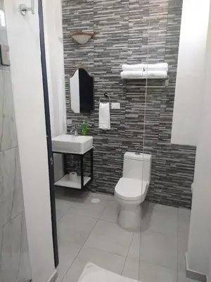 Un baño de Posada Los Fuertes