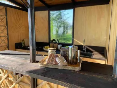 Una cocina o zona de cocina en Escápate a un bosque mágico Citlalapa
