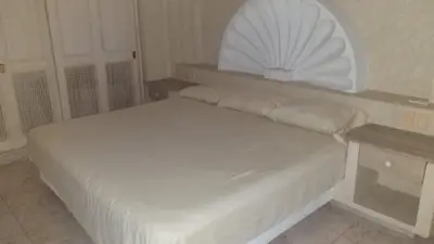 Cama o camas de una habitación en Marbella 25