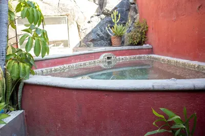 Plano de Encantadora Casa con Jacuzzi Privado y Alberca