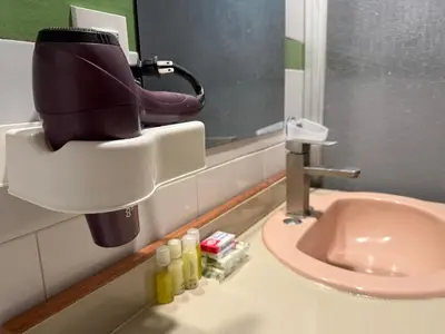 Un baño de Ubicación, cerca aeropuerto y foro sol