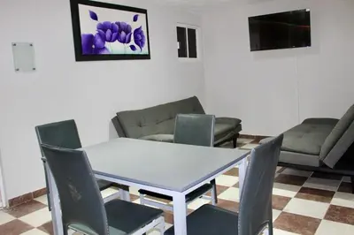 Una televisión o centro de entretenimiento en Apartment, Star Hotel