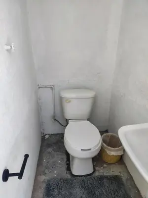 Un baño de EL LIMÓN departamento
