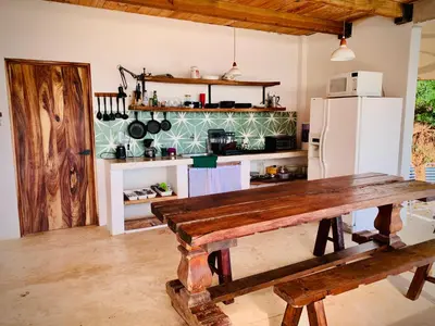 Una cocina o zona de cocina en Villa Triana a 5 Minutos caminando de la playa