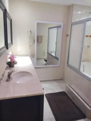 Un baño de Casa Kleha Familiar y Comodidad