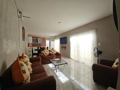 Zona de estar de Sensity Home Riego - Casa Encantadora y amplia