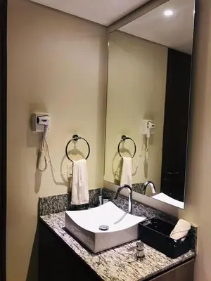 Un baño de LUJOSO DEPA CON PLAYA PRIVADA en la Isla Residences Acapulco