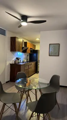 Una cocina o zona de cocina en Departamento equipado a 10 minutos de la playa