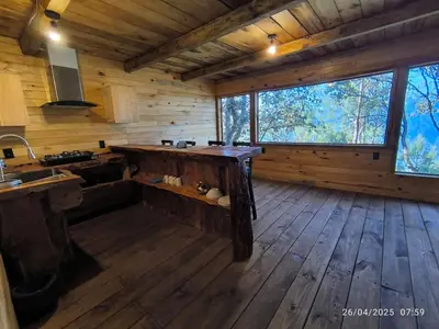 Una cocina o zona de cocina en Cabañas en el Bosque de San José del Pacífico 5