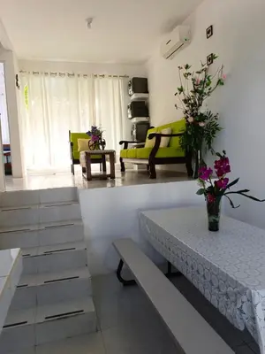 Zona de estar de Casa en club náutico Tequesquitengo