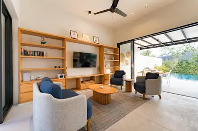 Una televisión o centro de entretenimiento en 3058 - Casas del Campo 4