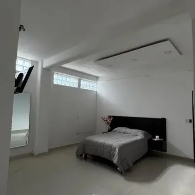 Habitación en departamento de lujo