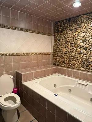 Un baño de Chalets Dannis