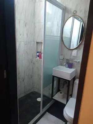 Un baño de Posada los Fuertes