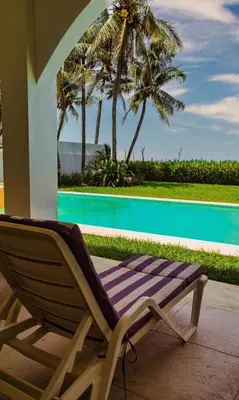 Piscina en o cerca de Beachfront house Private beach Pool 6 people