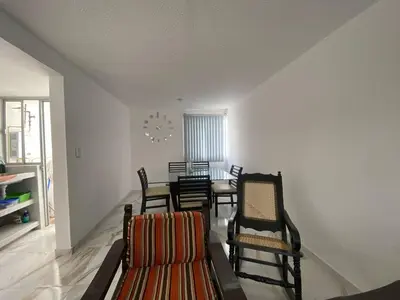 Zona de estar de Casa entera gran ubicación, aeropuerto ver