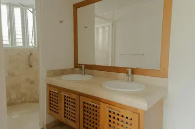 Un baño de Condos Cruz del Mar