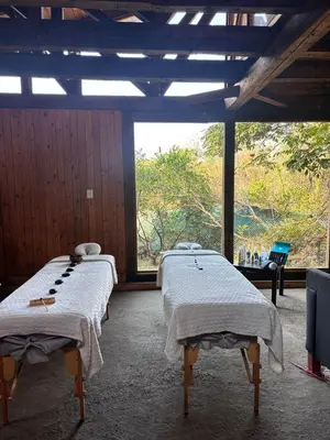 Spa o instalaciones de bienestar en Romantic and private wooden cabin