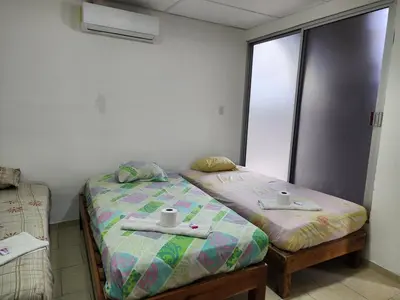Cama o camas de una habitación en Medium apartment with 2 bedrooms, 4 people min, 6 people max
