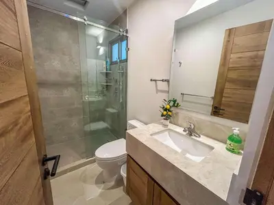 Un baño de Costta Loft L1 - Santa Cruz