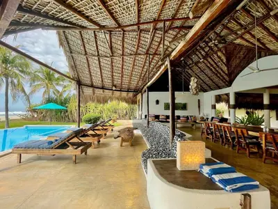 Piscina en o cerca de Villa Lumina - Beachfront Escape Private Pool, Spacious & Serene