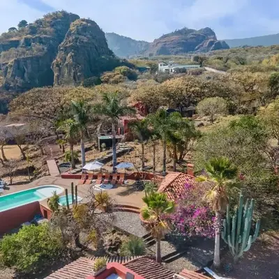 Tepoztlán — Private 5-Casita Mountain Retreat