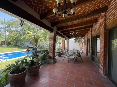Piscina en o cerca de Casa Colibri, residencia de descanso