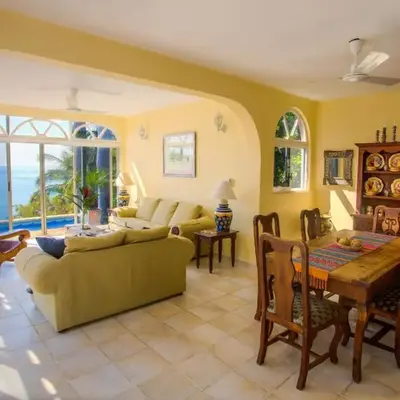 Casa de La Paz - Beautiful Beachfront Villa