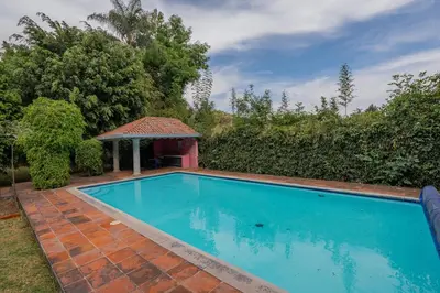 Piscina en o cerca de Arke Tepoztlan