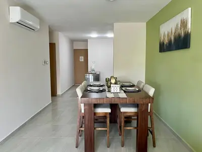 Plano de Modern Oceanfront Retreat 2BD 2BDR Wifi Pool