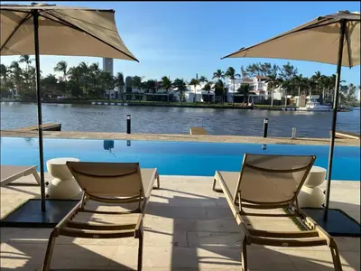 Piscina en o cerca de Apartamento con vista al mar y río, albercas, gym, facturamos